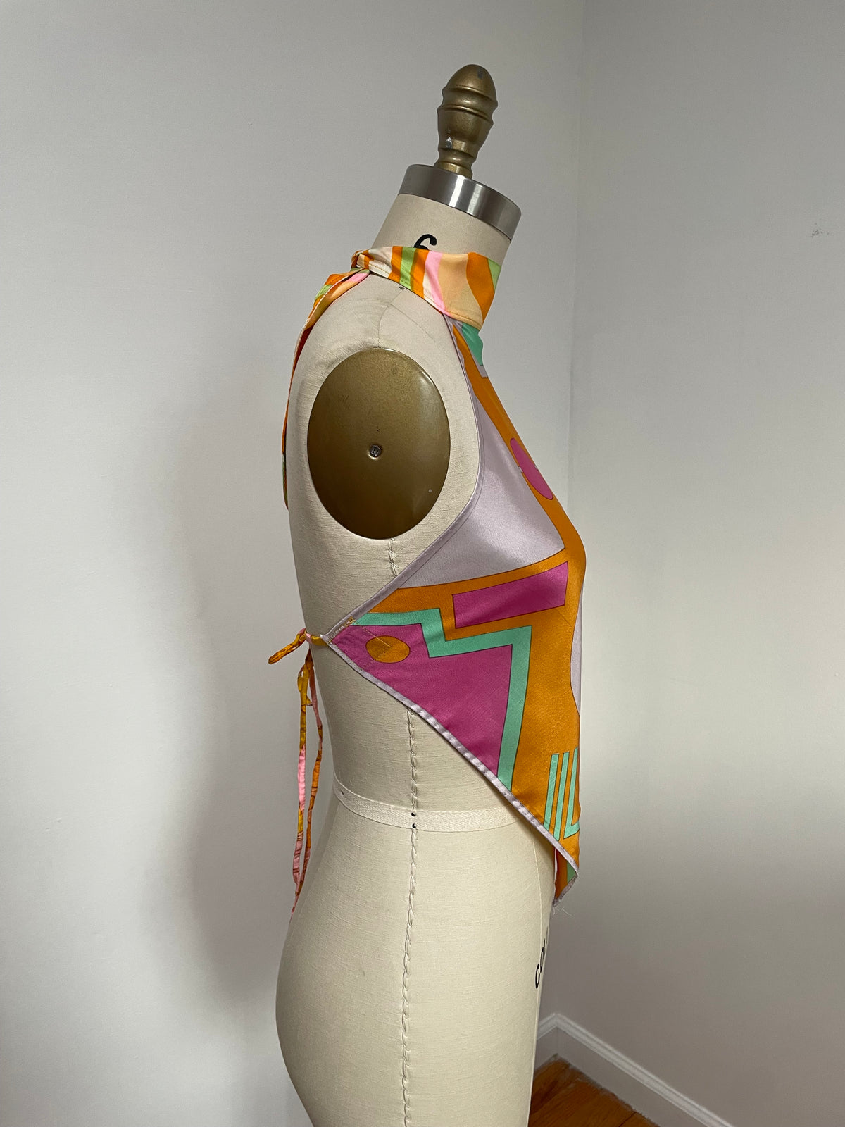 Geometric Scarf Top (S/M)